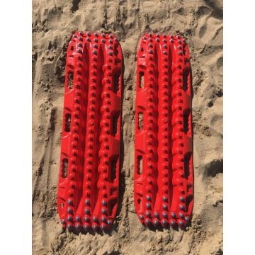 ACTMTR - Actiontrax Recovery Boards - Metal Teeth (Pair)-Red