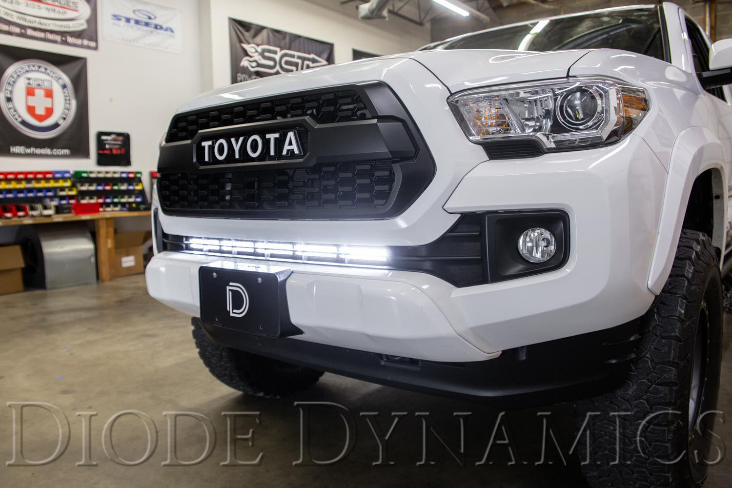 DD6072 - Diode Dynamics SS30 Stealth Lightbar Kit for 2016-2023 Toyota Tacoma, White Combo