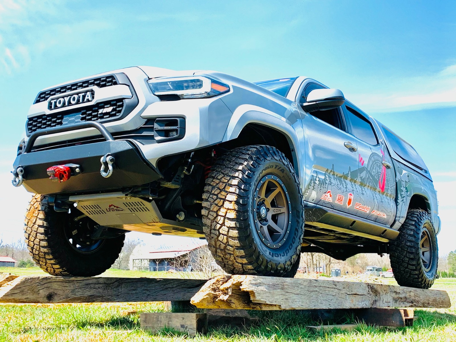 Toytec Boss 2.5 Front Aluma Series Remote Reservoir 2-3" Coilovers for 2005-2023 Tacoma