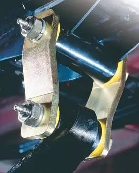 OMEGS12 - Old Man Emu Rear Greaseable Shackles (98-04 Tacoma with OME Dakar Leaf Springs)